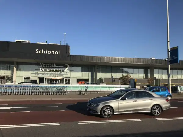 Taxi van Biezenmortel naar de luchthaven – luchthavenvervoer